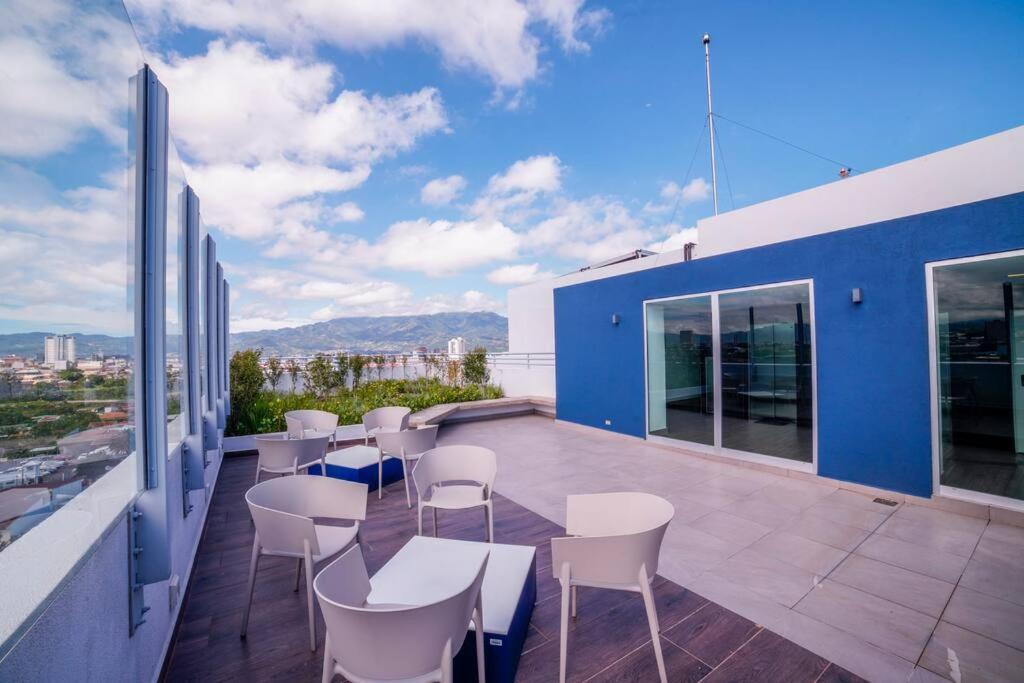 New Luxury 12th Floor *