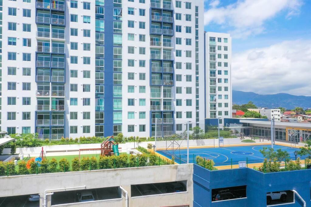 New Luxury 12th Floor