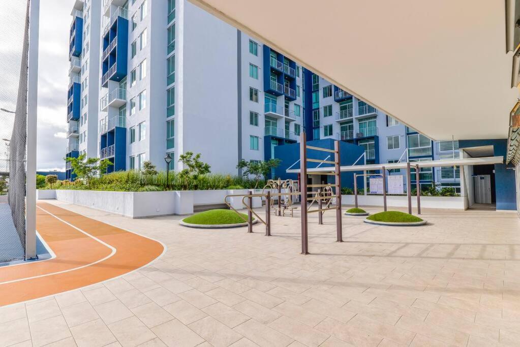New Luxury 12th Floor * San Jose (San Jose)